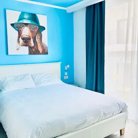 By Promenade And Apartment *