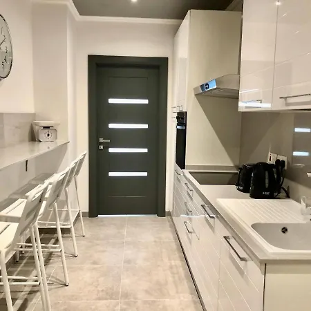 By Promenade And Appartement Sliema