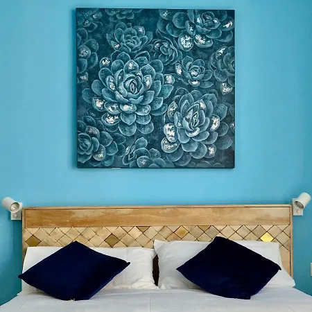 Apartment By Promenade And *
