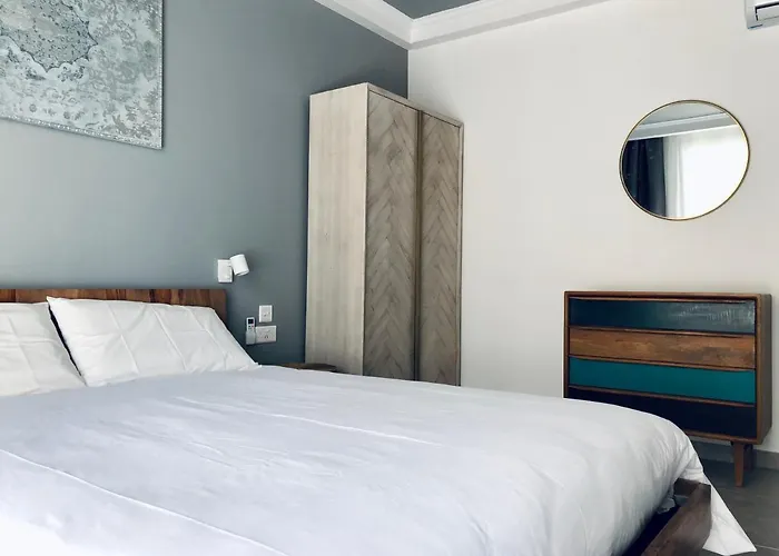 By Promenade And Слима