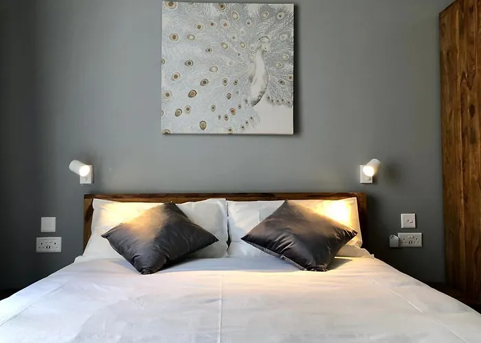 By Promenade And Sliema