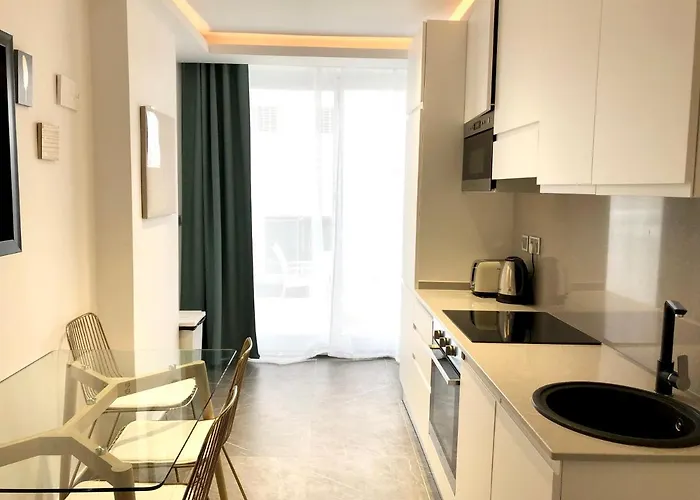 By Promenade And Apartmán